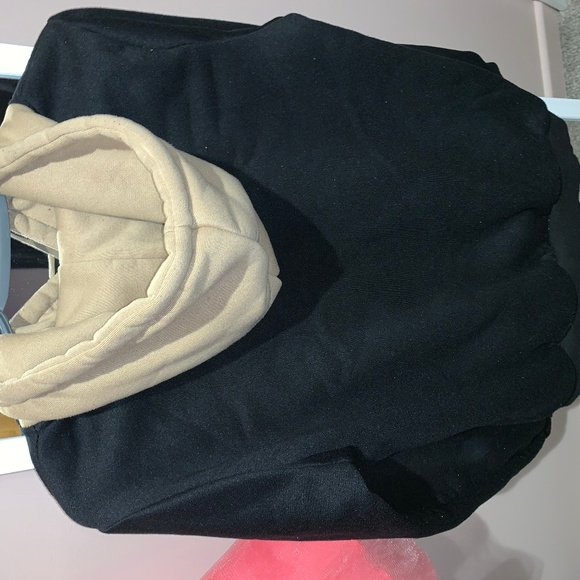 Black and Tan Sweater - Picture 2 of 5